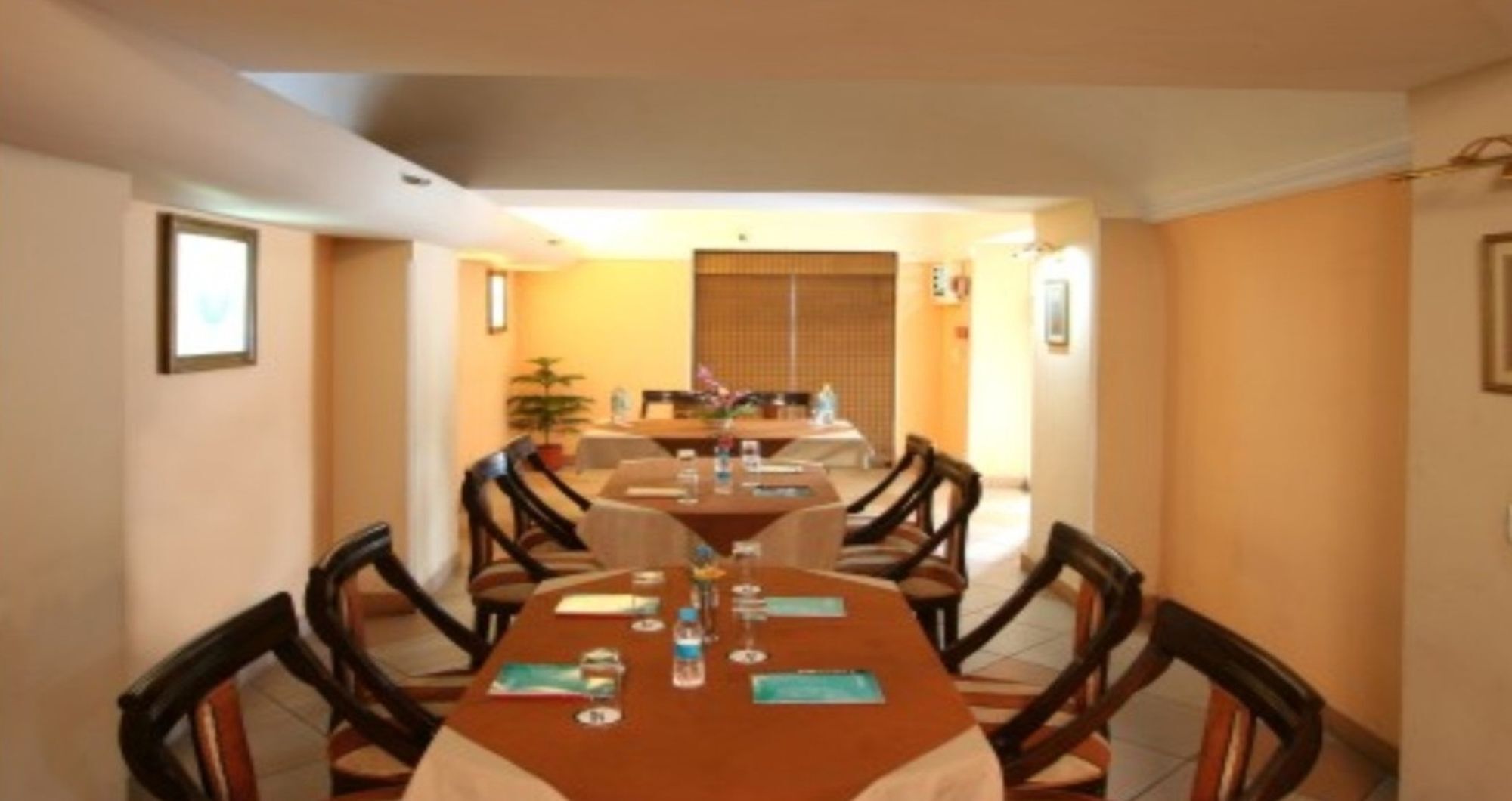 Airport Hotel Neu-Delhi Exterior foto